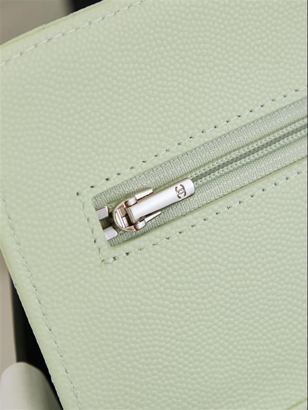 2026127205128600 550